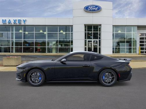 2025 Ford Mustang Dark Horse