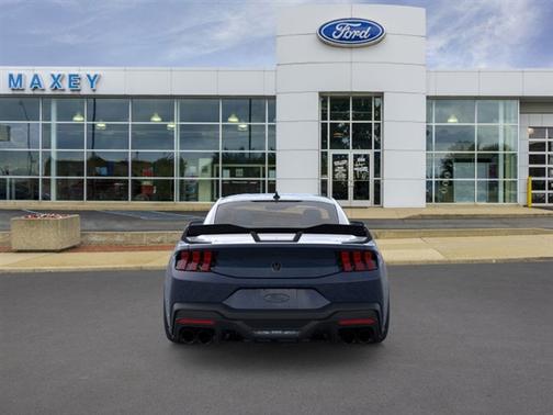 2025 Ford Mustang Dark Horse