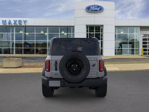 Avalanche 2026 Ford Bronco Outer Banks