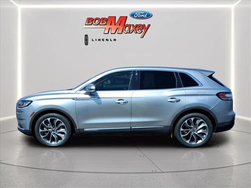 Silver Radiance Metallic 2023 Lincoln Nautilus Reserve