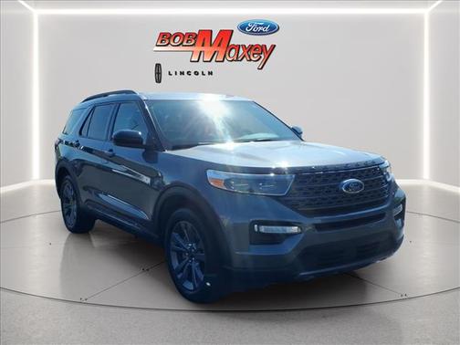 Carbonized Gray Metallic 2023 Ford Explorer XLT