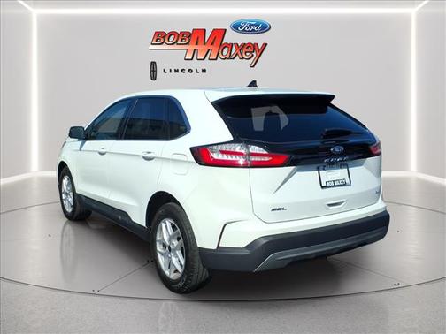Star White 2023 Ford Edge SEL