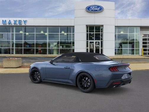 2025 Ford Mustang Premium