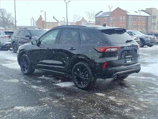 2023 Ford Escape ST-Line Elite