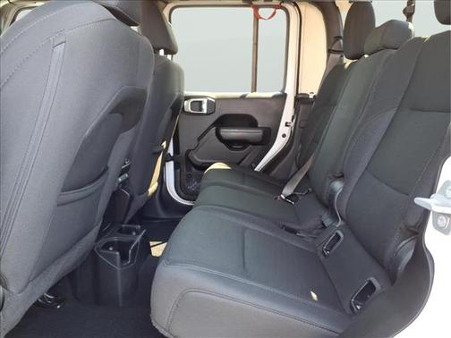 Bright White Clearcoat 2020 Jeep Gladiator Sport