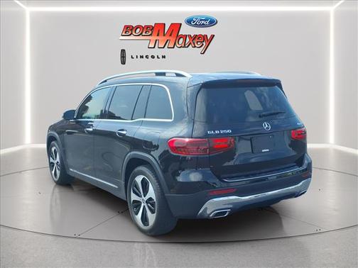 Black 2024 Mercedes-Benz GLB 250 BASE 4MATIC