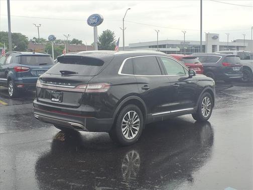 2022 Lincoln Nautilus Standard