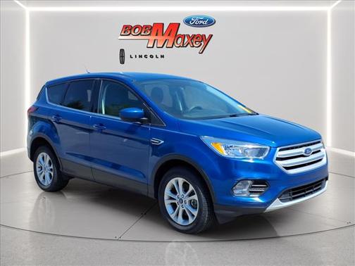 Lightning Blue Metallic 2019 Ford Escape SE