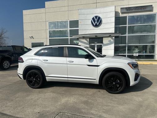 2025 Volkswagen Atlas Cross Sport 2.0T SEL R-Line Black