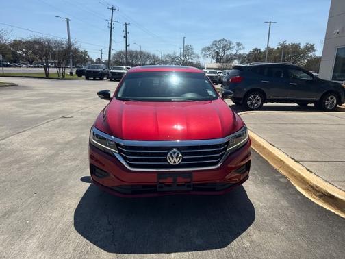 2022 Volkswagen Passat 2.0T Limited Edition