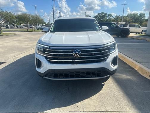 2025 Volkswagen Atlas 2.0T SE