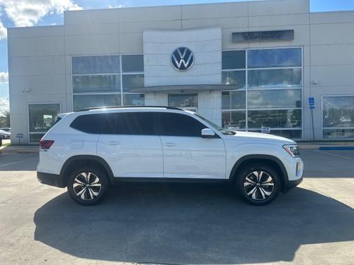 2025 Volkswagen Atlas 2.0T SE