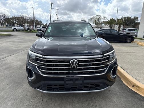 2024 Volkswagen Atlas 2.0T SE w/ Technology