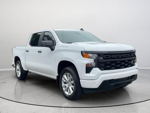 Summit White 2026 Chevrolet Silverado 1500 Custom