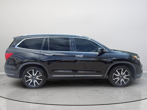 Black 2020 Honda Pilot Touring 8-Passenger