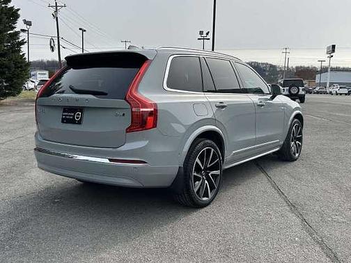 2024 Volvo XC90 Plus