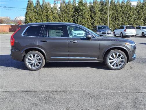 2024 Volvo XC90 Plus