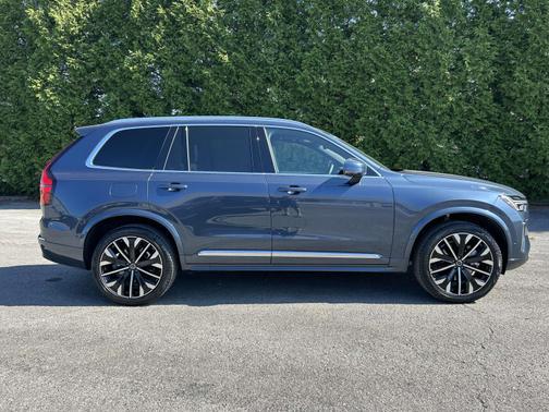 2025 Volvo XC90 2025.5 B6 AWD Plus 7-Seater