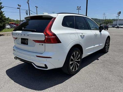 Crystal White 2025 Volvo XC60 Plus