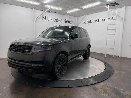 2025 Land Rover Range Rover P550e Autobiography