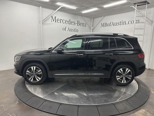 2025 Mercedes-Benz GLB 250 Base