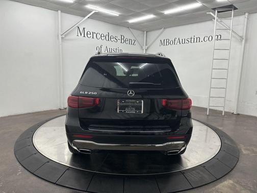 2025 Mercedes-Benz GLB 250 Base