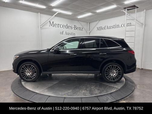 2025 Mercedes-Benz GLC 300 Base