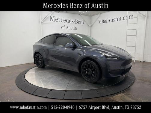 2023 Tesla Model Y Base