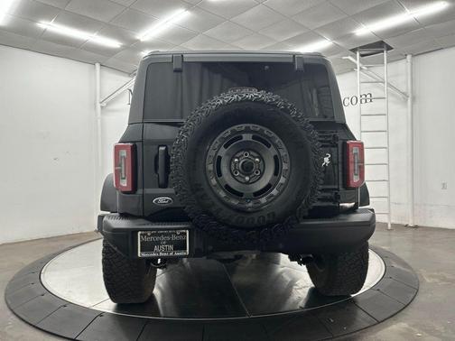 Shadow Black 2024 Ford Bronco Everglades