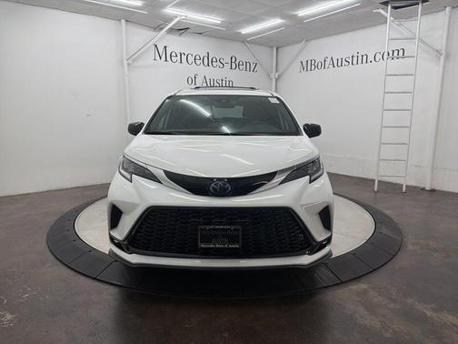 White 2022 Toyota Sienna XSE 7 Passenger