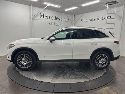 2026 Mercedes-Benz GLC 300 Base