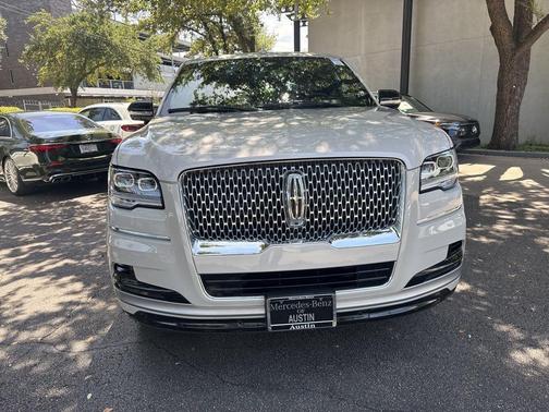2023 Lincoln Navigator L Reserve