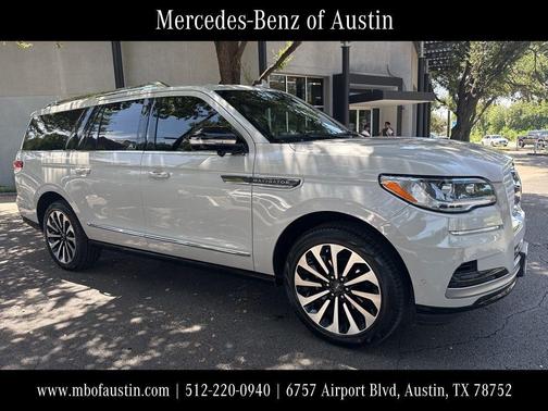 2023 Lincoln Navigator L Reserve