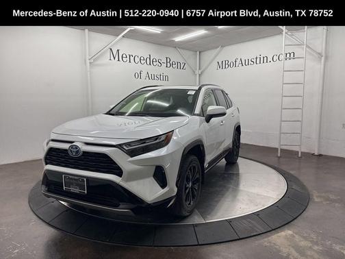 2023 Toyota RAV4 Hybrid SE