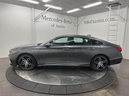 2022 Honda Accord Touring 2.0T