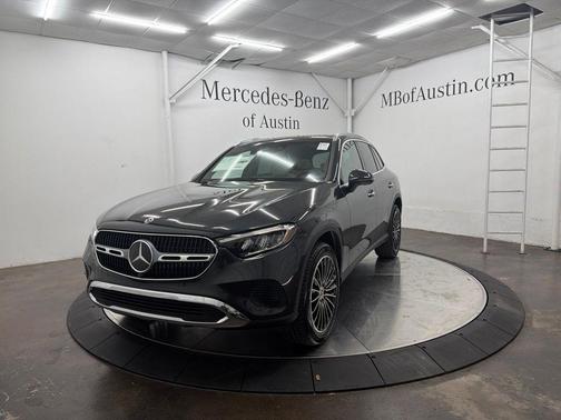 Graphite Gray Metallic 2026 Mercedes-Benz GLC 300 Base