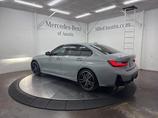 2023 BMW 330e 330e
