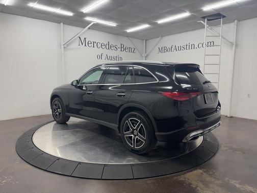 2026 Mercedes-Benz GLC 300 Base
