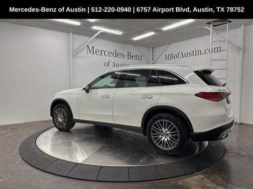 2025 Mercedes-Benz GLC 300 Base