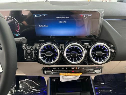 2025 Mercedes-Benz GLA 250 Base