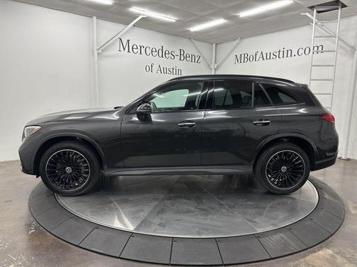 2026 Mercedes-Benz GLC 300 Base