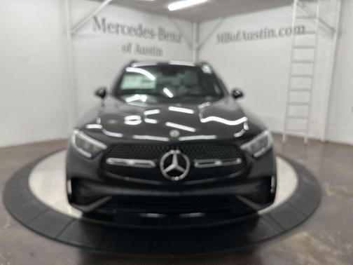 2026 Mercedes-Benz GLC 300 Base