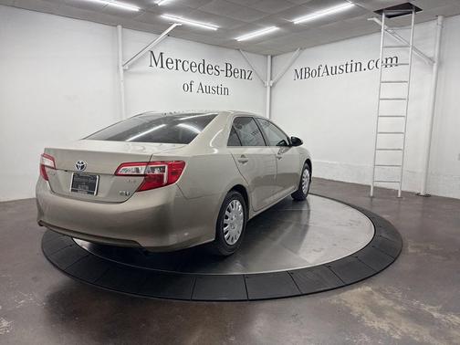 2014 Toyota Camry Hybrid LE