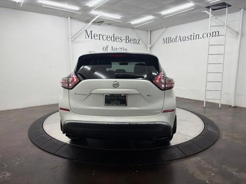 White 2017 Nissan Murano SL