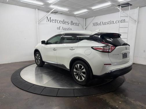 White 2017 Nissan Murano SL