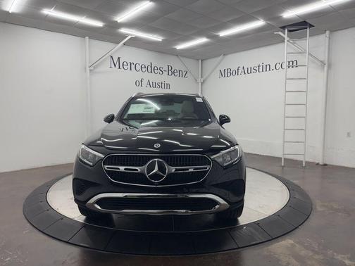 2026 Mercedes-Benz GLC 300 Base