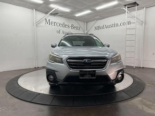 Ice Silver Metallic 2018 Subaru Outback 2.5i Limited