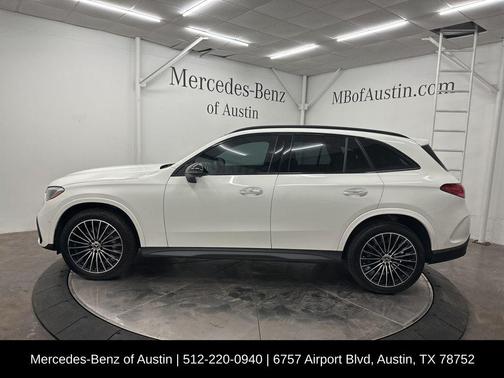 2026 Mercedes-Benz GLC 300 Base