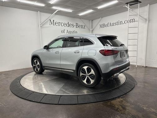 2025 Mercedes-Benz GLA 250 Base