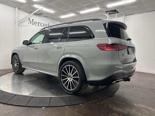 Alpine 2026 Mercedes-Benz GLS 450 4MATIC